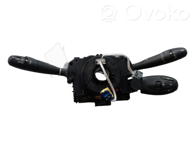 Commodo, commande essuie-glace/phare   98069813XT,2103356,23356,6242GF,6242VW,6242X3,70477115,9660144677,9660146077,9664042377,96640423XT,9664046277,9666012477,98069813XT
