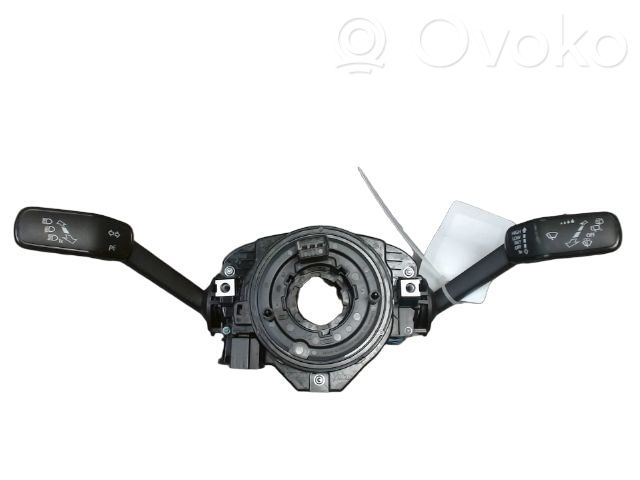 Volkswagen Polo VI Interruptor/palanca de limpiador de luz de giro 
