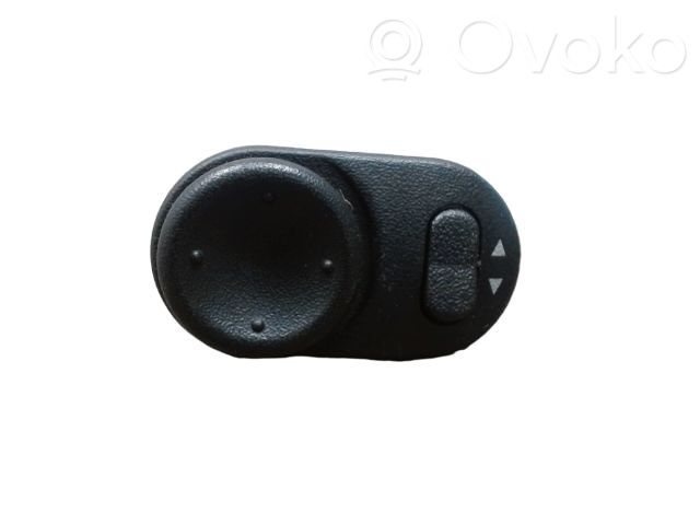 Opel Corsa C Wing mirror switch 