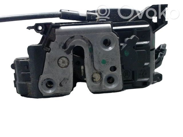 Renault Clio III Front door lock 