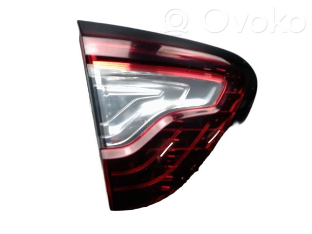 Renault Captur Lampă spate în capacul portbagajului 