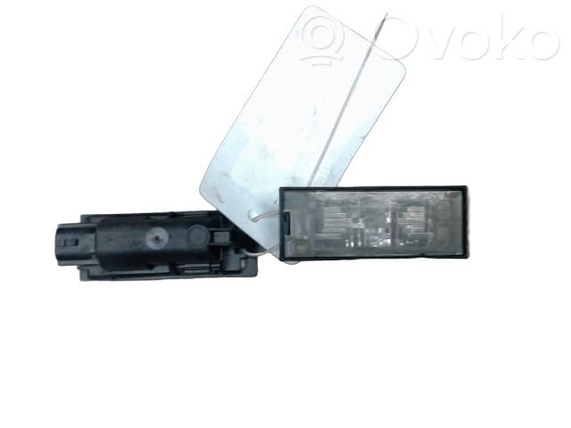 Éclairage de plaque d'immatriculation   8200480127,04222900,04222905,150221002,2403228,2413228,2651000Q0A,265108474R,4159062300,4387920,4415096,4416659,4422473,540204222900,540204222905,60560850,686176,8200480127,93188920,93450297,A4159062300