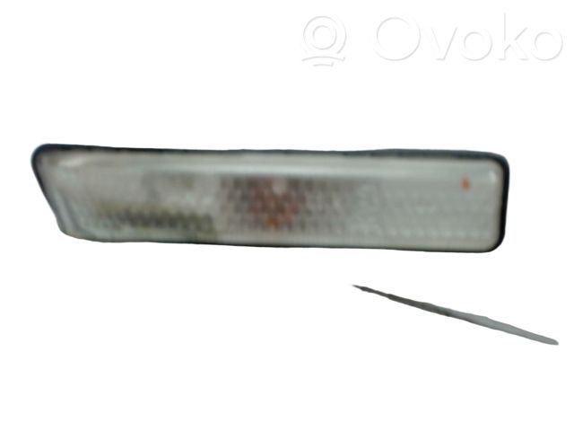 BMW X5 E53 Front fender indicator light 