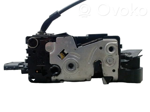 Citroen C3 Picasso Front door lock 
