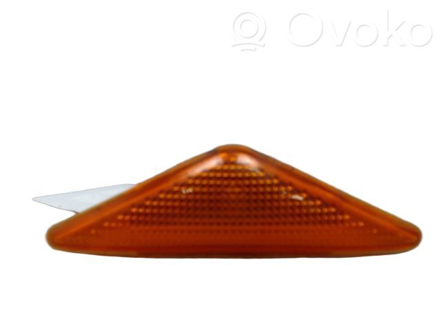 Ford Mondeo Mk III Sparno posūkio žibintas 