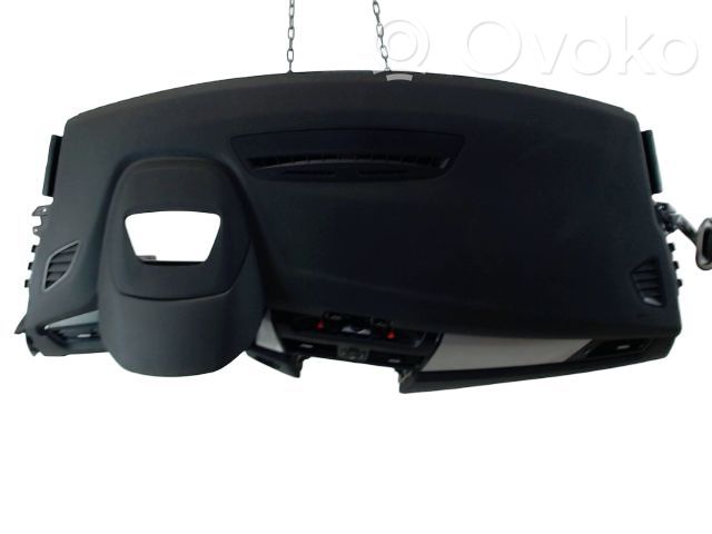 BMW 2 F46 Panel de instrumentos 