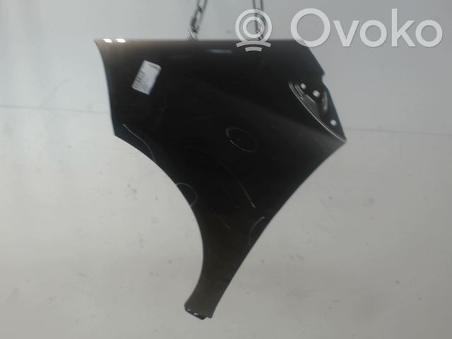 Mercedes-Benz A W169 Błotnik przedni 