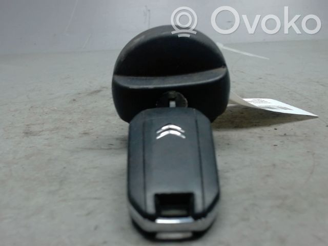 Citroen C3 Polttoainesäiliön täyttöaukon korkki 