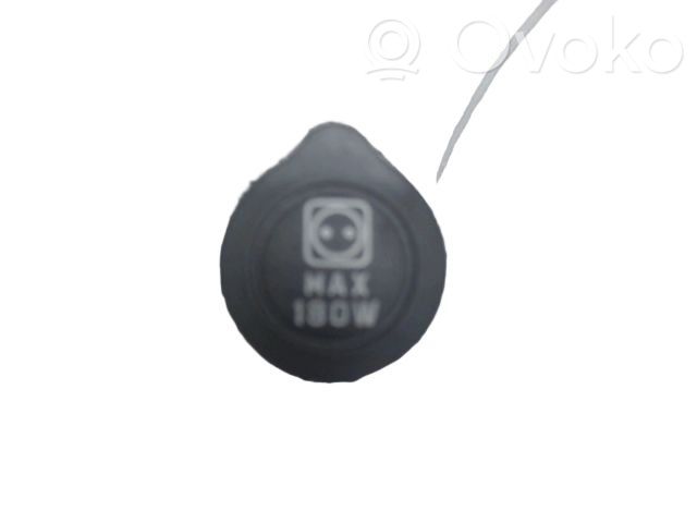 Fiat 500 12V Steckdose vorne 