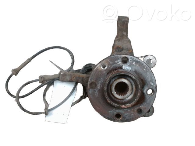 Nissan Note (E11) Mozzo con cuscinetto ruota anteriore 