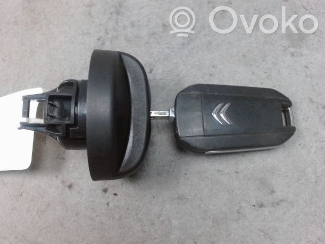 Citroen C3 Polttoainesäiliön täyttöaukon korkki 