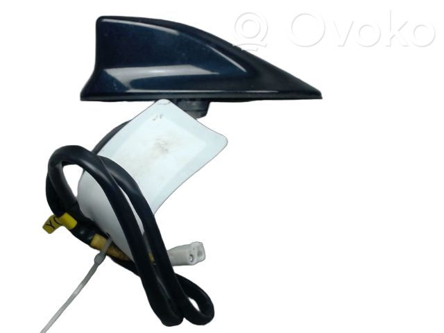 Toyota Auris E180 Radion antenni 