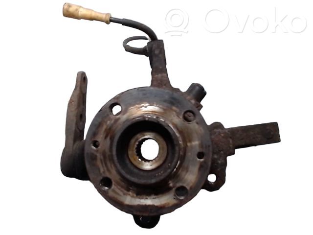 Renault Clio II Rodamiento de cubo de rueda delantera 