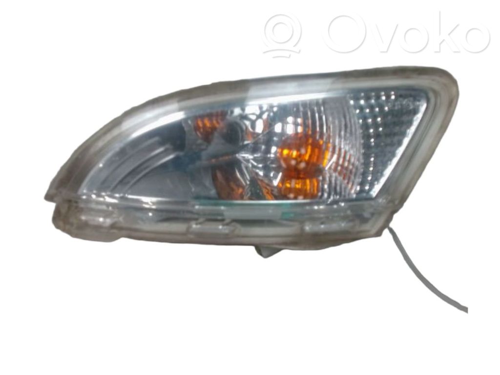 Etusuuntavilkku   261656873R,044761,120148012,2101171,261656873R,41014084,4372907,4482073,5511521LUE,GA00011,RN2014114