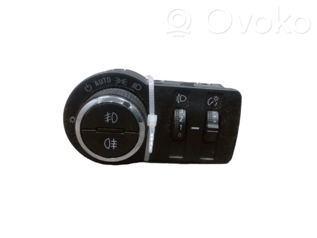 Light switch   95297422,95297422