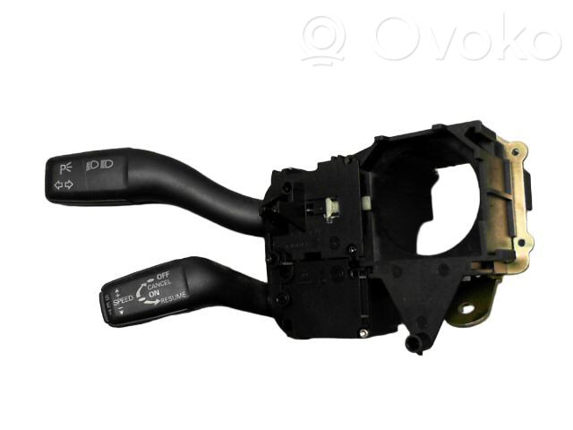 Commodo de clignotant   4E0953513K4PK,4E0953513K4PK,4E0953521,52096010