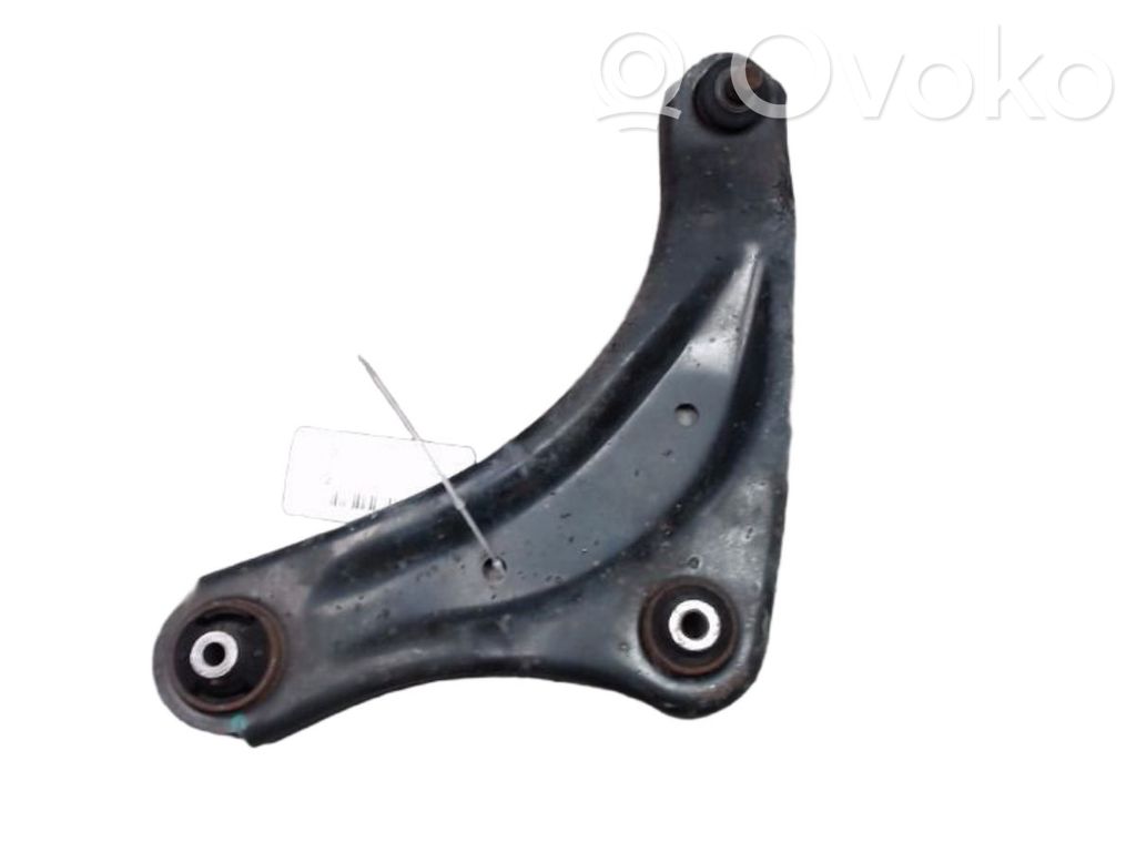 Nissan Juke I F15 Braccio di controllo sospensione anteriore inferiore/braccio oscillante