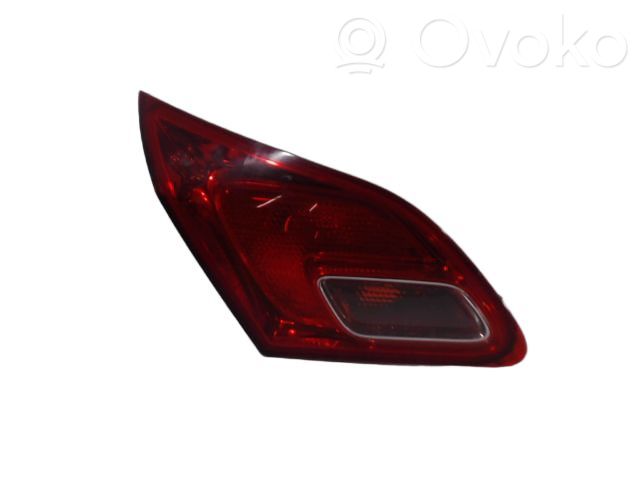 Opel Astra J Luci posteriori del portellone del bagagliaio