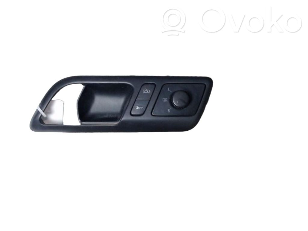 Volkswagen Polo IV 9N3 Przycisk regulacji lusterek bocznych