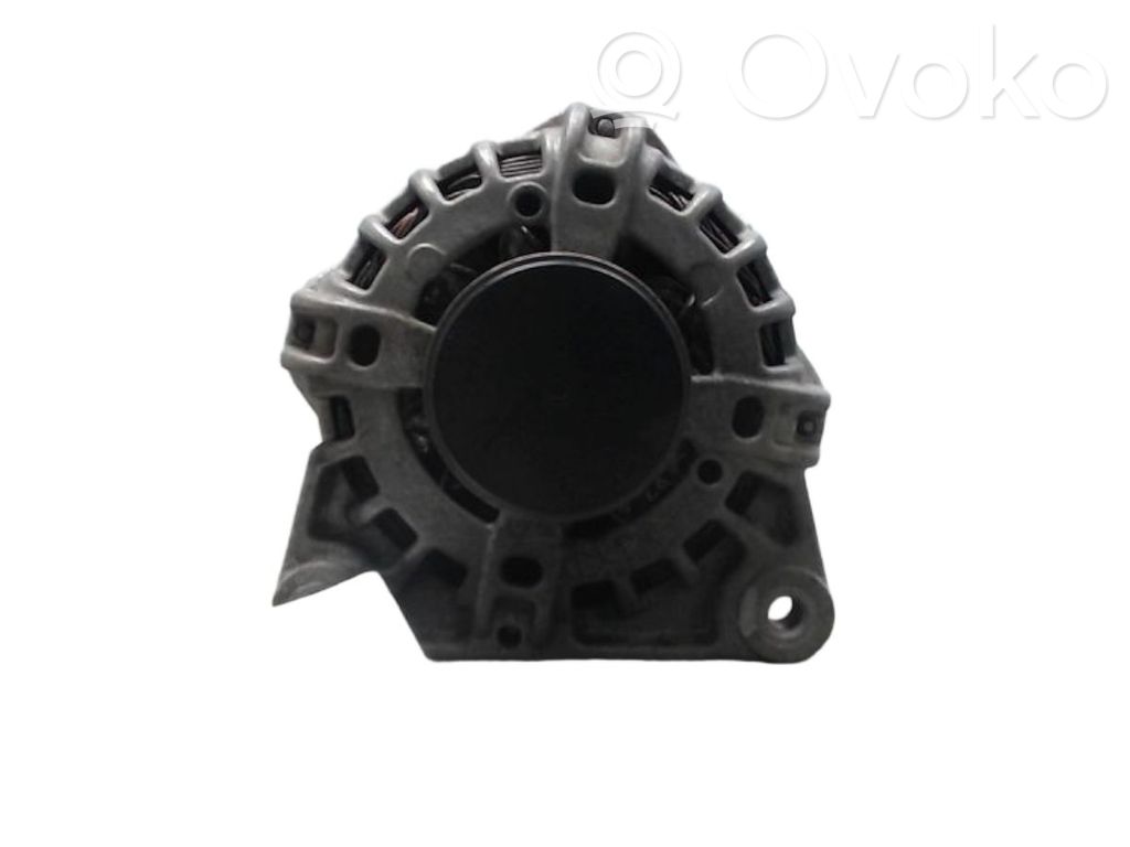 Dacia Sandero II Generatore/alternatore 