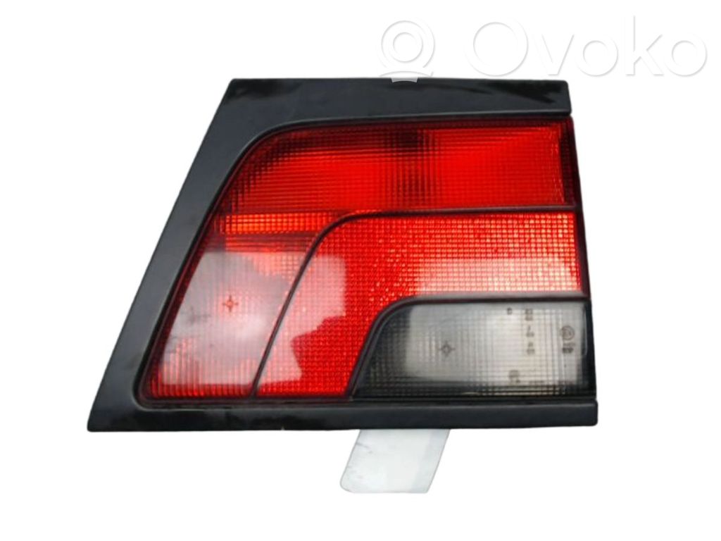 Peugeot 806 Feux arrière sur hayon