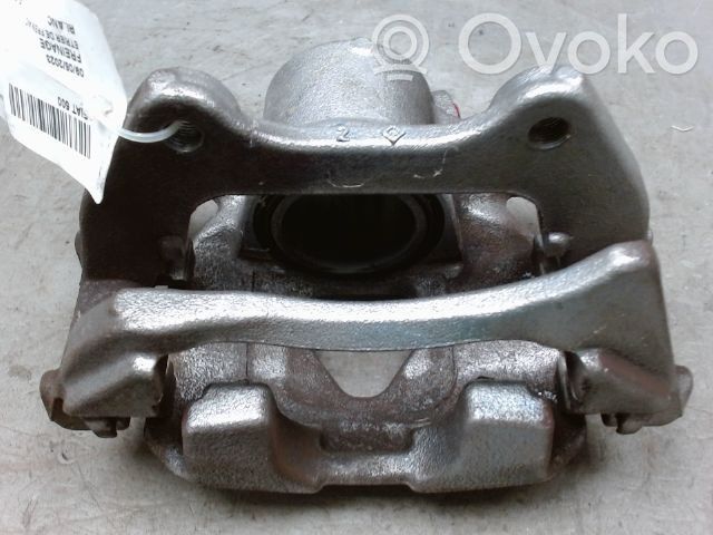 Fiat 500E Caliper de freno delantero 