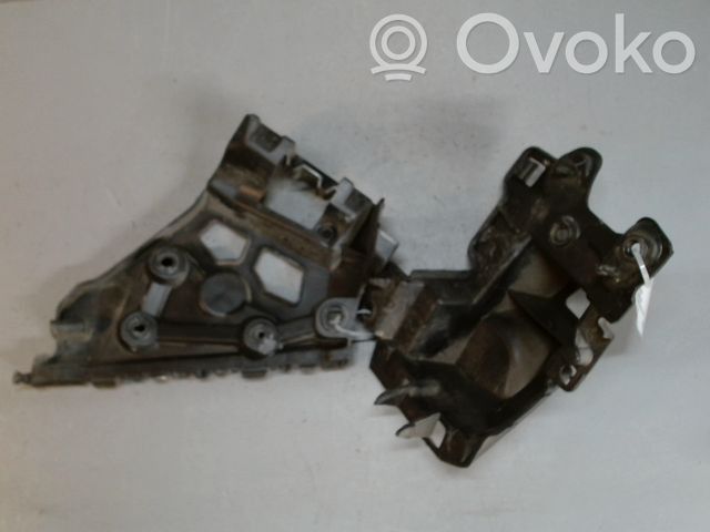 Renault Clio IV Takapuskurin kannake 