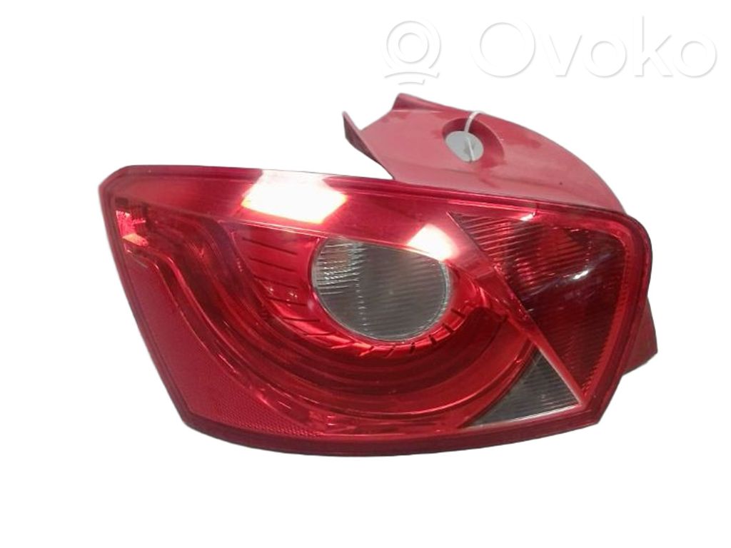 Seat Ibiza IV (6J,6P) Luz trasera/de freno