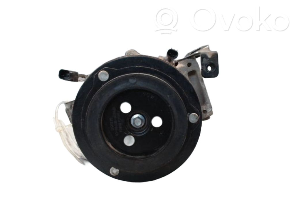 Ford Fiesta Ilmastointilaitteen kompressorin pumppu (A/C) 