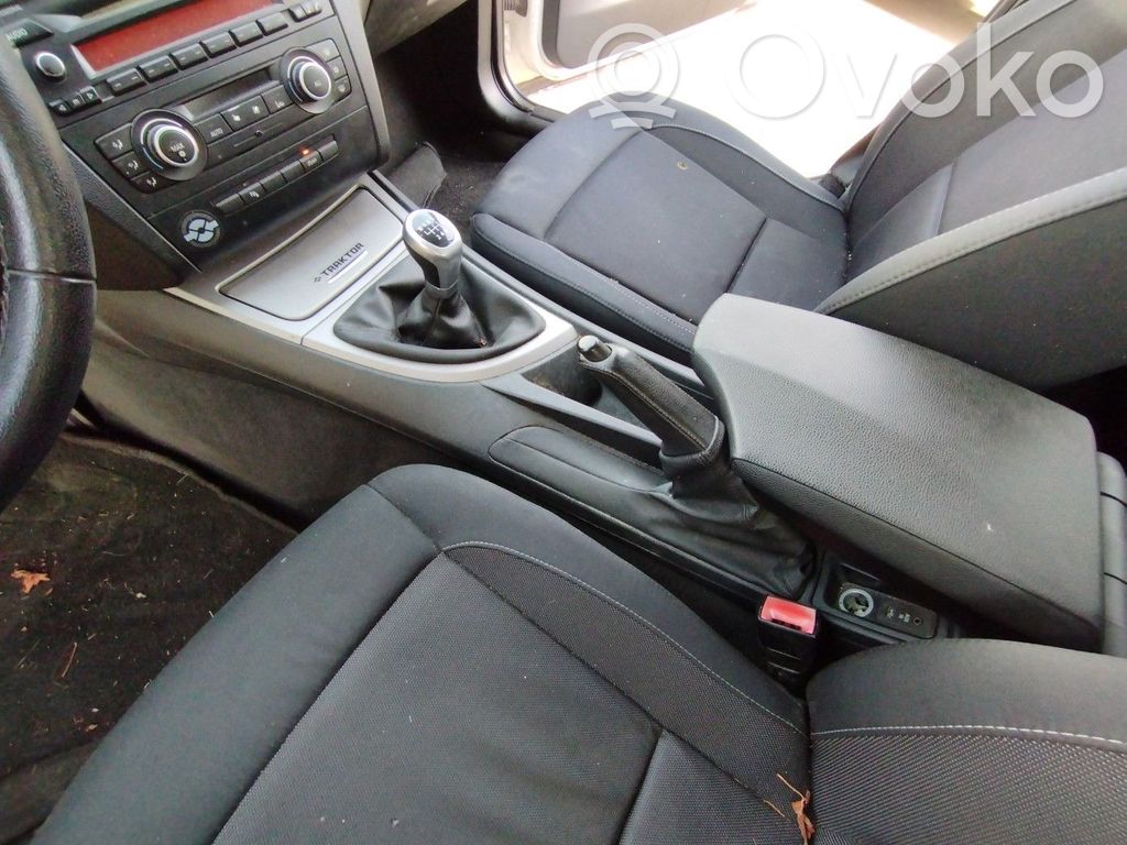 BMW 1 E81 E87 Centrālā konsole 
