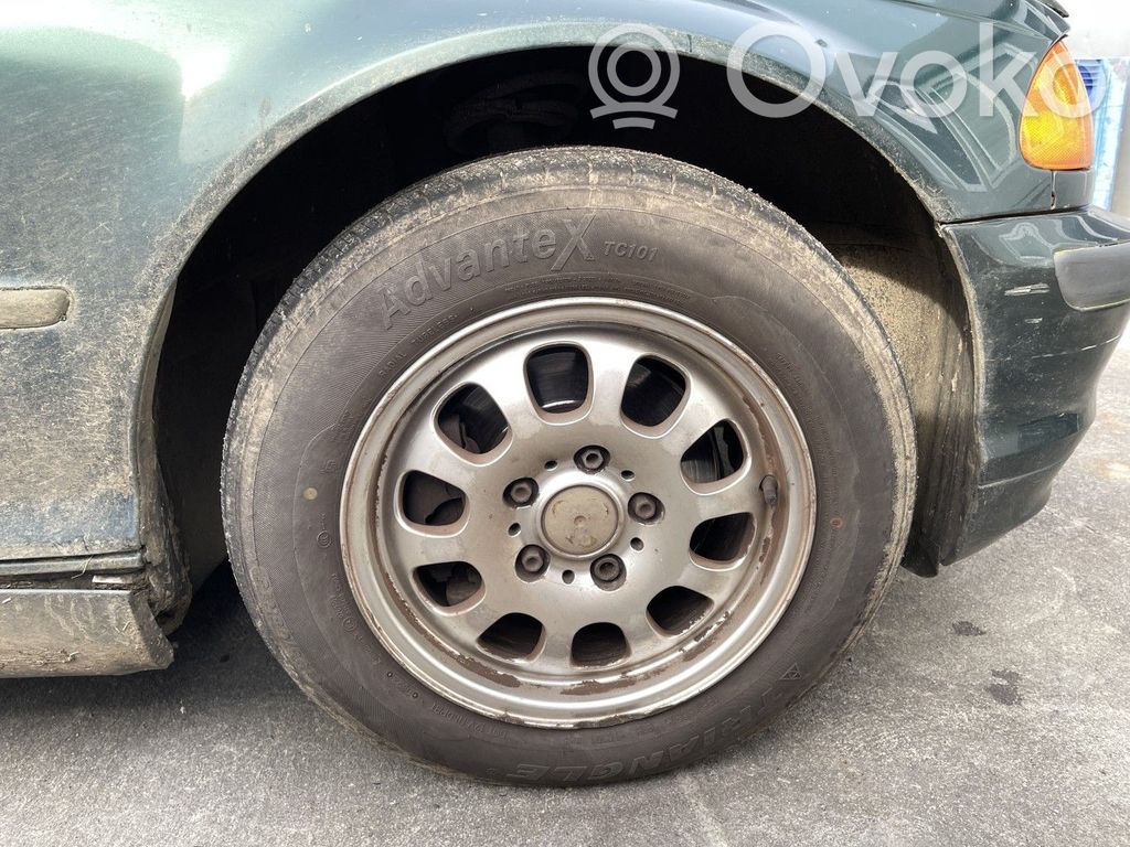 BMW 3 E46 Nadkole przednie 