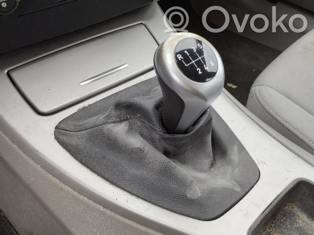 BMW 3 E90 E91 Pavarų perjungimo mechanizmas (kulisa) 