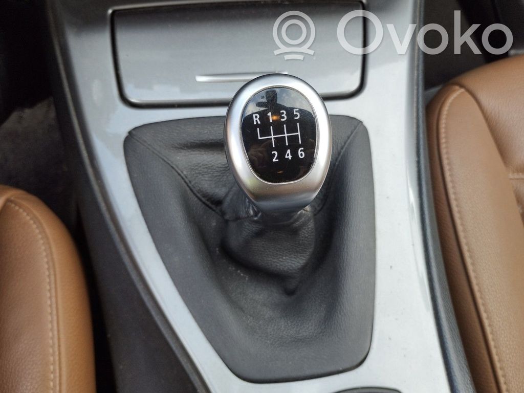 BMW 3 E90 E91 Pavarų perjungimo mechanizmas (kulisa) 