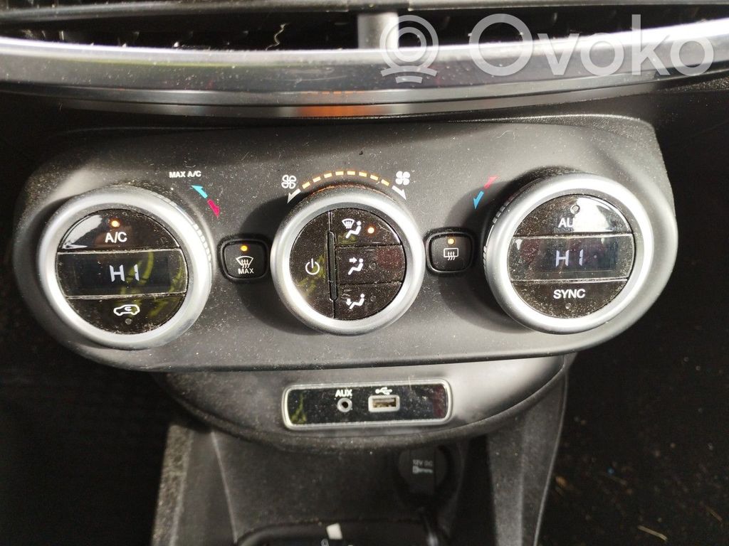 Fiat 500X Climate control unit 