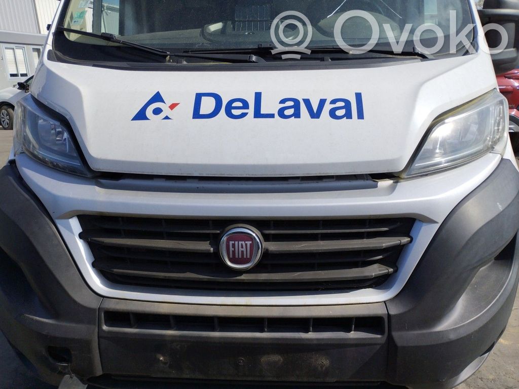 Fiat Ducato Revestimiento de la esquina del parachoques trasero 