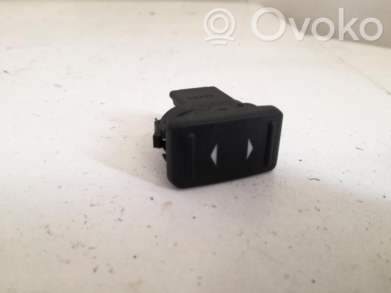 Ford C-MAX I Electric window control switch 