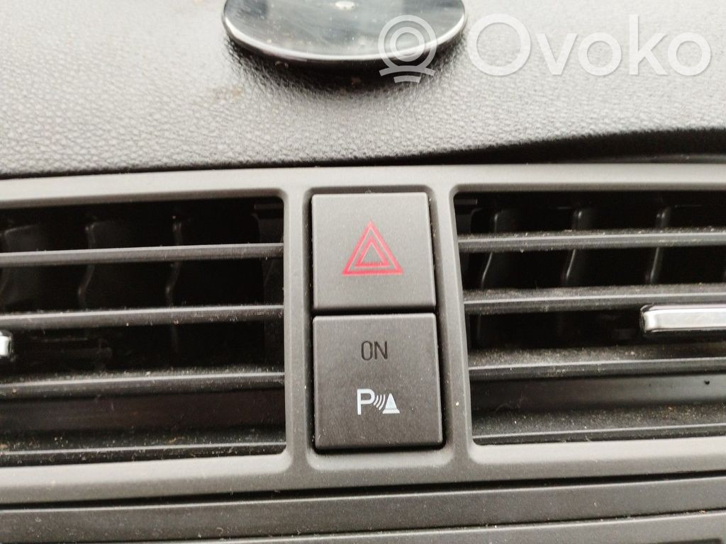 Ford C-MAX I Hazard light switch 