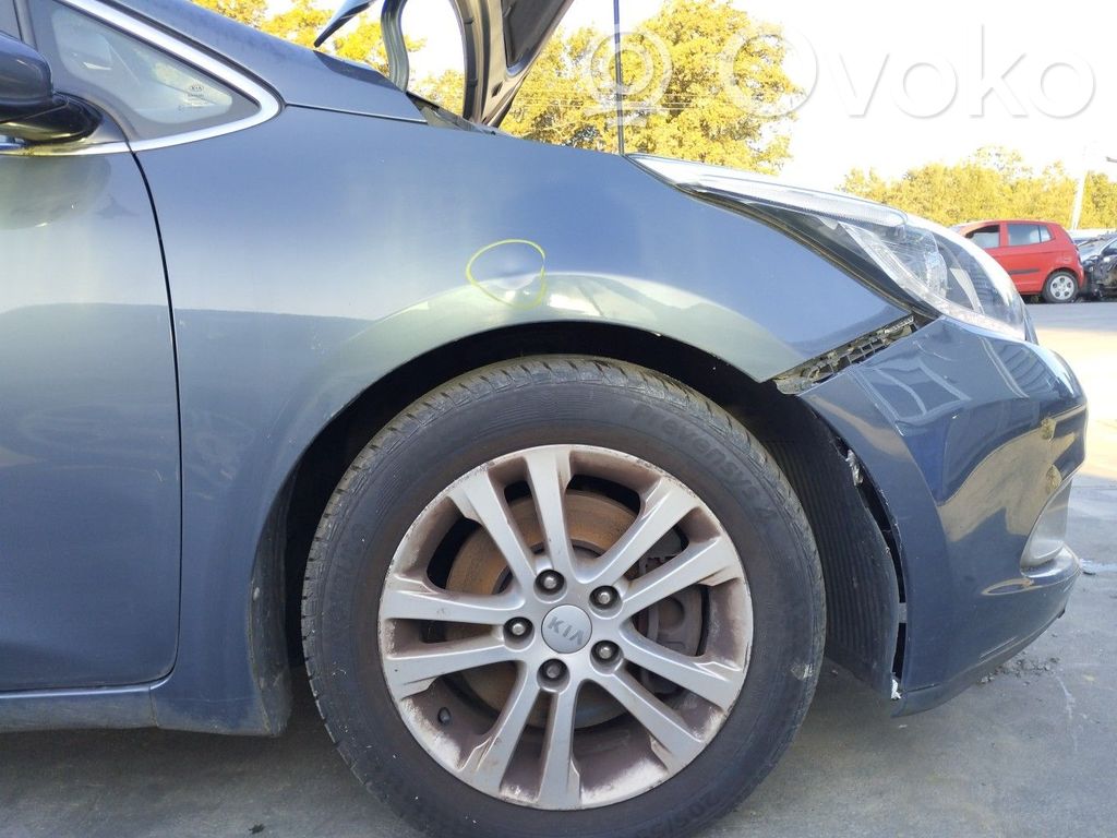KIA Ceed Spārns 
