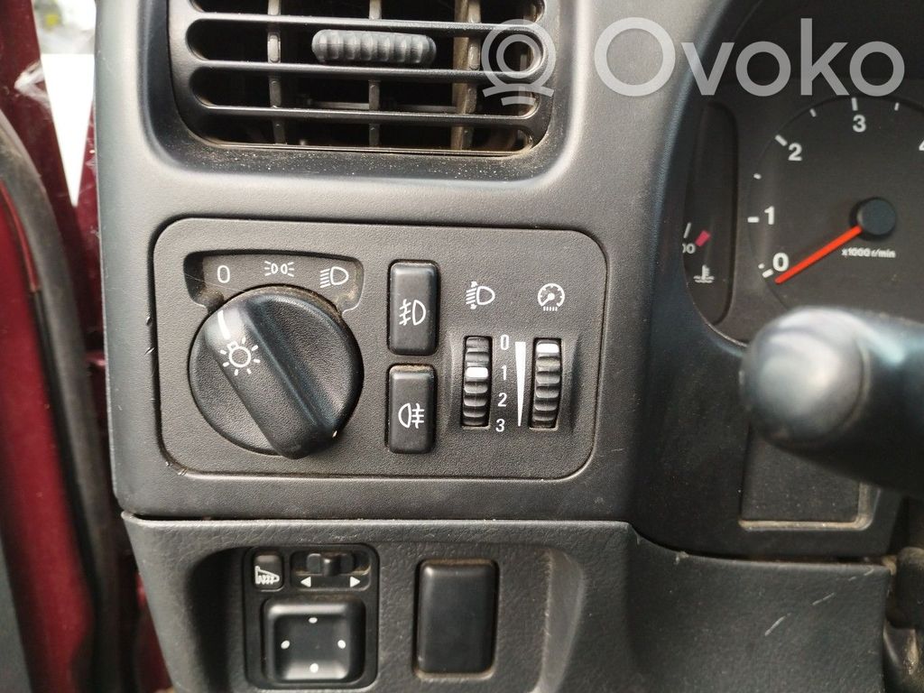 Opel Frontera B Interruptor de luz 