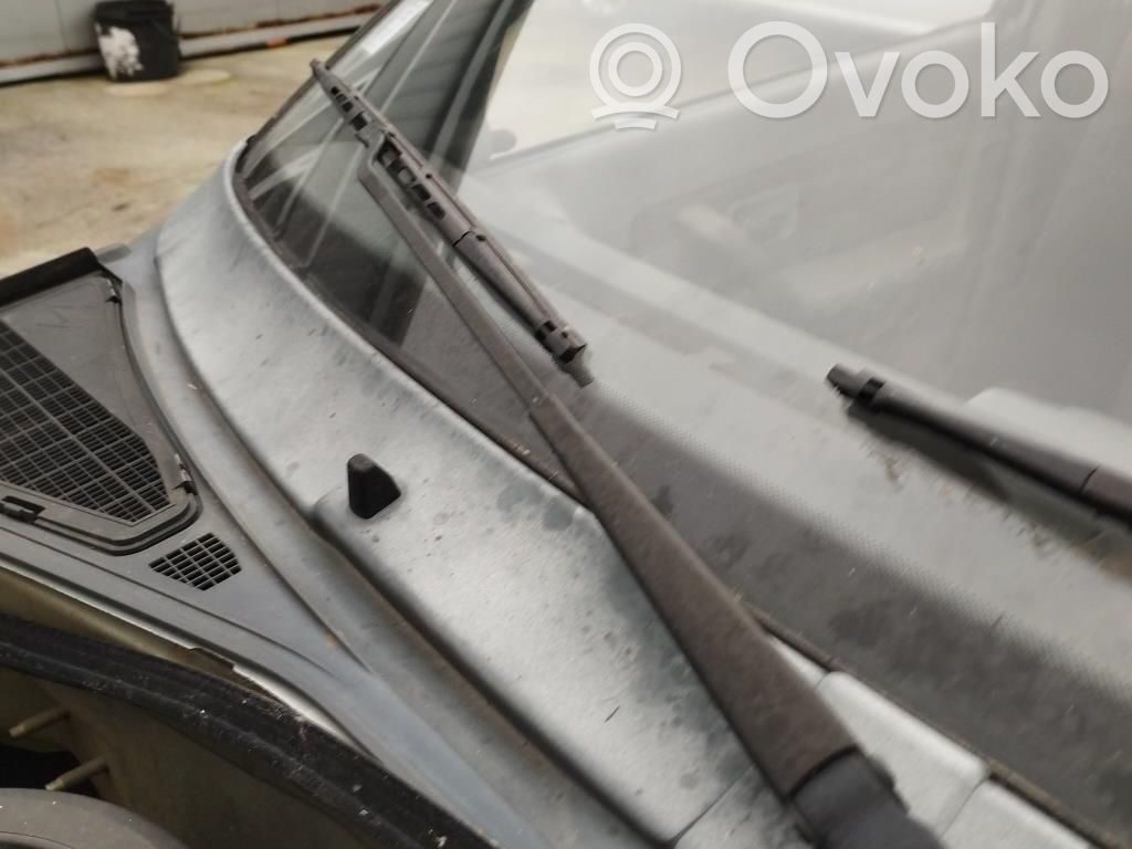 Renault Clio I Braccio della spazzola tergicristallo anteriore 