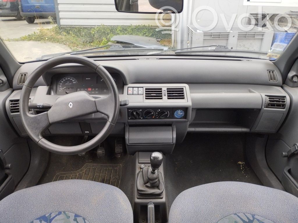 Deska rozdzielcza   7701367762