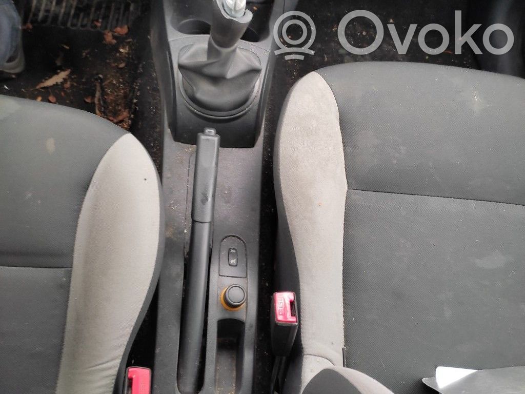 Renault Clio III Consola central 