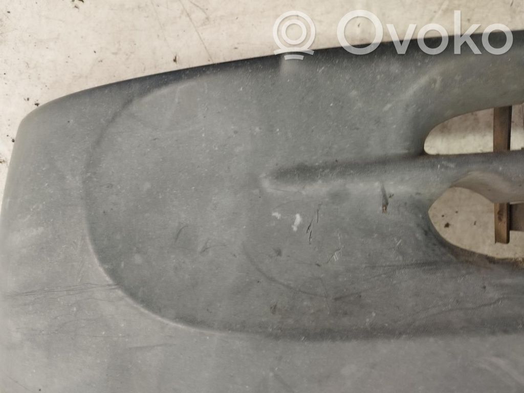 Renault Kangoo I Paraurti anteriore 