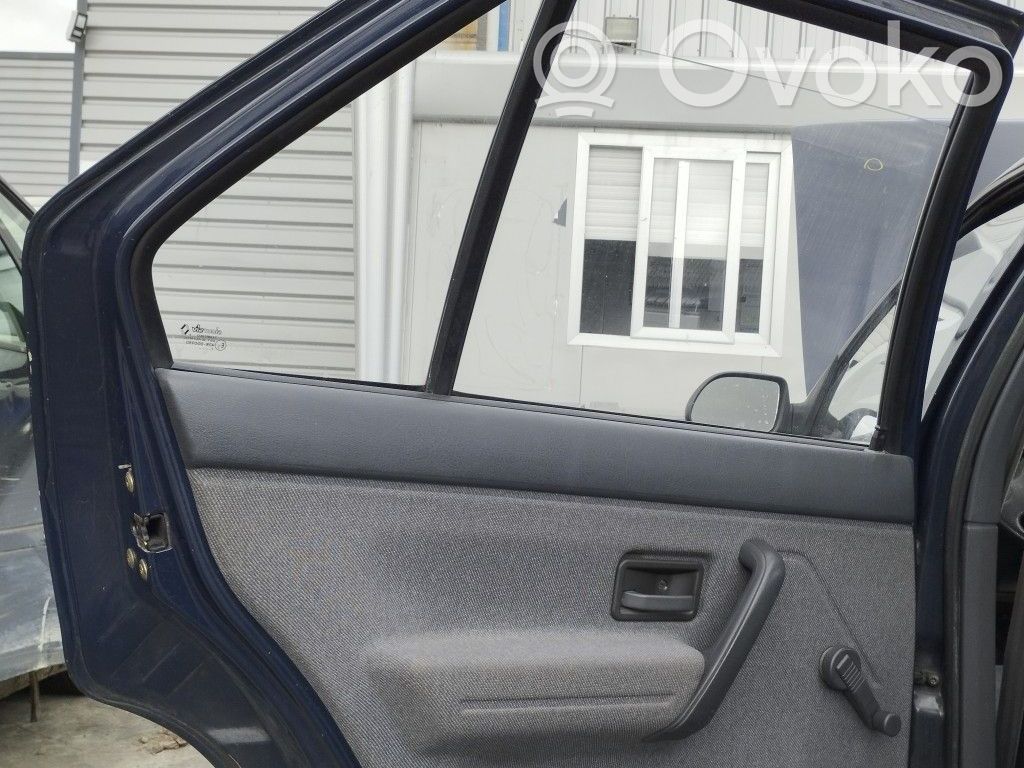 Renault 19 Regulador manual de la ventanilla trasera 