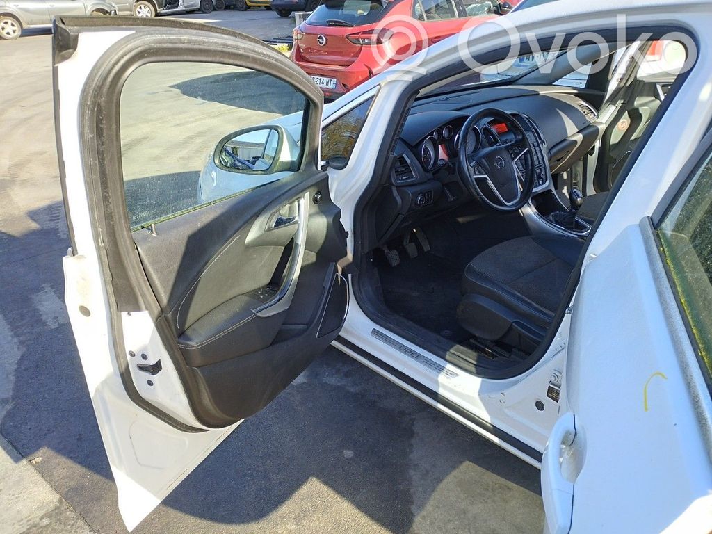 Opel Astra J Priekšējo durvju apdare 