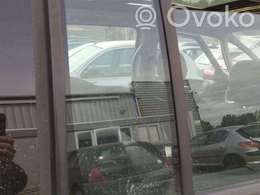 Renault Espace IV Ventanilla de ventilación de la puerta trasera 