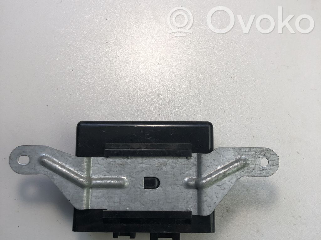 Other control units/modules   YWC106900,YWC106900