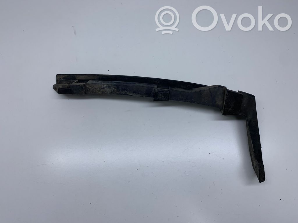 Priekšpusē bampera turētājs   7M0807184,7M0807184B