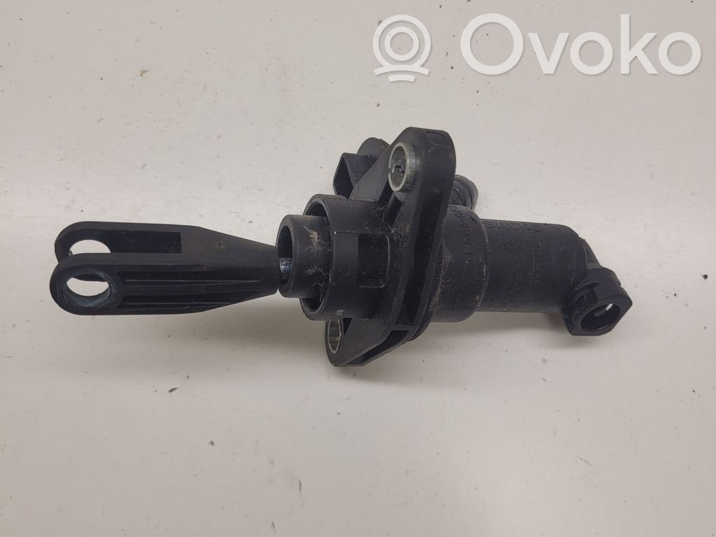 Mitsubishi Colt Główny cylinder sprzęgła 