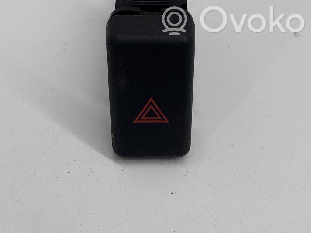 Botón interruptor de luz de peligro   03750330,03750330